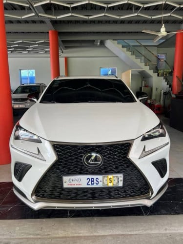 Lexus Nx300 F sport 2018 48500$ចរចា