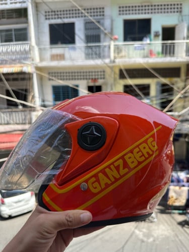 មួកសុវត្ថិភាព