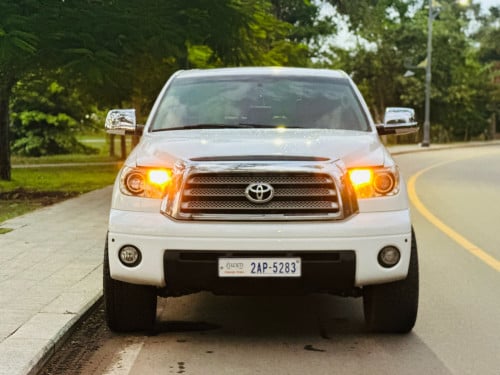 ឡានលក់បងប្អូនចង់បានមកមើលបានToyota Tundra 2007Fullកាប់ពីតាស់សុីនមាជុំតំលៃ17900$ចរចារសាំងនឹងហ្គាស់ហើយ✅