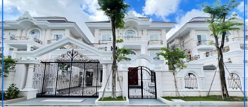 7 Bedrooms Villa For Rent- Borey ML Theara, New Airport