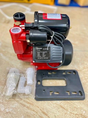 ម៉ូទ័រជំរុញទឹកកន្លះសេស