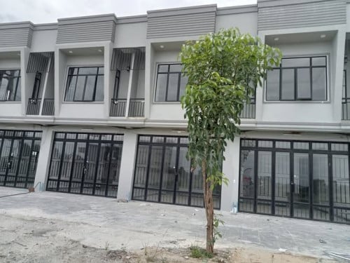 ផ្ទះវីឡាកូនកាត់ ជាប់ផ្លូវរដ្ឋ២០ម