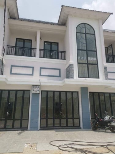 ផ្ទះ​លក់