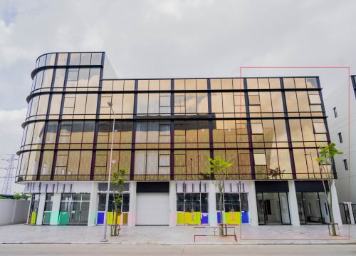 ផ្ទះអាជីវកម្មសម្រាប់ជួលជាប់ Aeon 3 តែម្តង/Shop house for rent next to Aeon 3