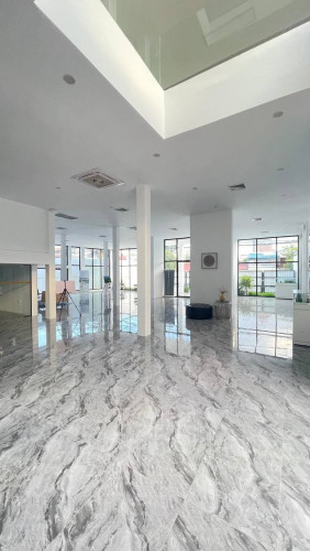 Commercial Building-Office-Showroom For Rent Along Main Road of Toul Kork, 1,670sqm, 12,000$ Nego