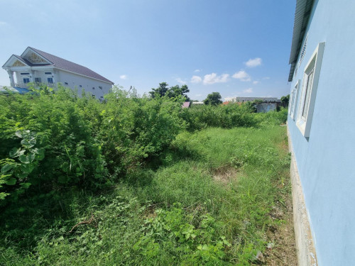 Land Available for Urgent Sale at a Special Price (Negotiable).