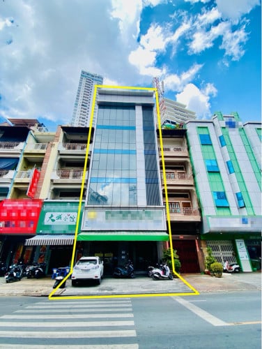 Nice Commercial Office Building For Rent Near AEON1 Good For Company or School