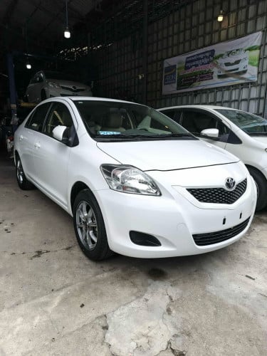 Toyota Belta 2012