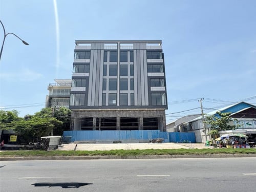 អគារសម្រាប់ជួលជាប់ផ្លូវជាតិលេខ១ សង្កាត់និរោធ ខណ្ឌច្បារអំពៅ​