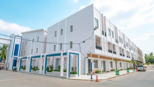 ផ្ទះវីឡាកូនកាត់ដាក់លក់តម្លៃល្អម្ចាស់ផ្ទាល់