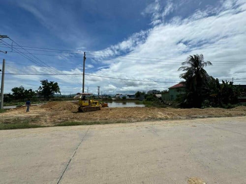 ដីកែងលក់ក្នុងក្រុងច្បារមន ខេត្តកំពង់ស្ពឺ ម្ចាស់ផ្ទាល់