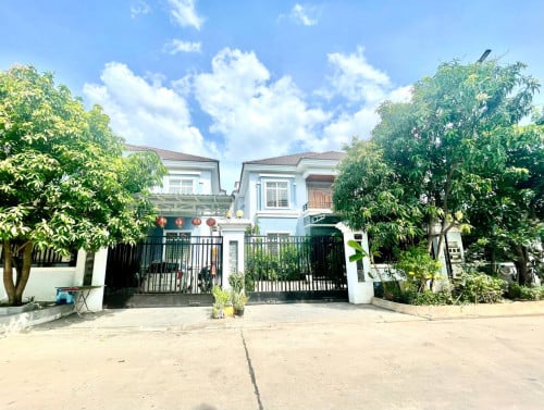 វីឡាភ្លោះ លក់បន្ទាន់ខ្លាំង នៅបុរីឣង្គរភ្នំពេញ Aeon2