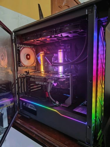 Full Asus set + Monitor Asus XG27VQ 144hz