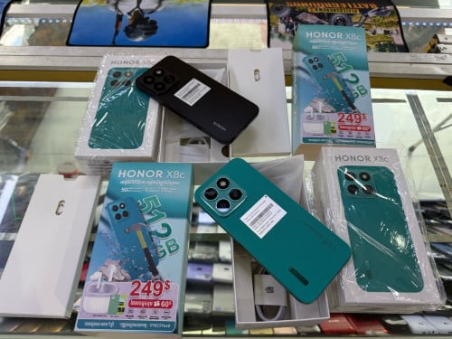 HoneX8C(8G+8g+256g)99.99%