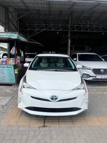 TOYOTA PRIUS 2016 ក្នុងប្រផេះស ក្រដាសពន្ធ