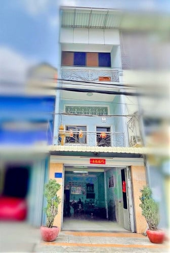 ផ្ទះល្វែងលក់