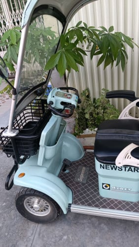 ឡានអាគុយសំរាប់លក់