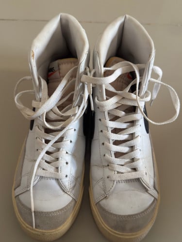 លក់ស្បែកជេីង