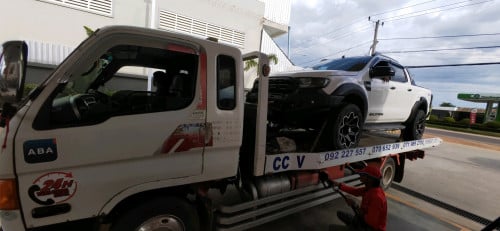 សេវាកម្មដឹកនឹងស្ទូច