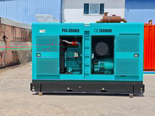 តម្លៃ 18,000$ ម៉ាសុីនភ្លើងថ្មី  250KVA-NEW CUMMINS 2024