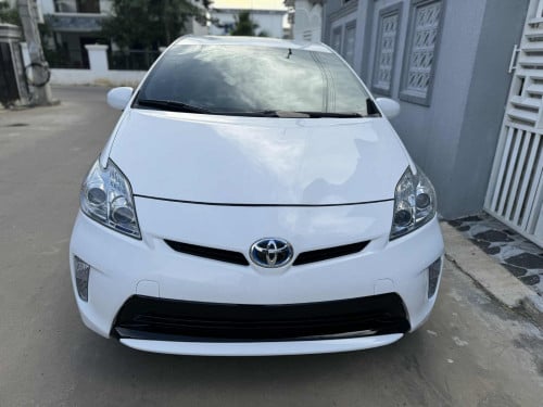 ធានាឡានថ្មីមិនអោយទាស់ចិត្ត 2013