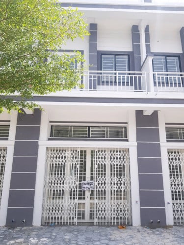 ផ្ទះលក់ ឬជួល ទីតាំង បុរីឡេងណាវ៉ាត្រា6A (32,000$)