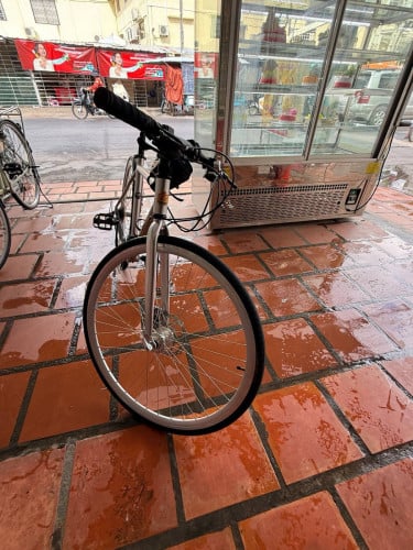 កង់​នៅ​ថ្មី​ស្អាត​ទិញ​មកអត់​សូវ​ជិះទំងនស្រាល​ ដូច​ថ្មី​98%