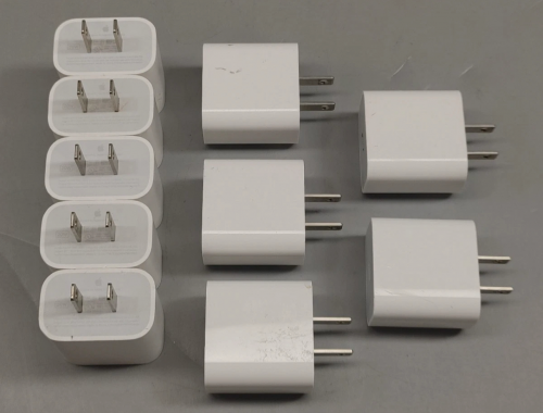 ដុំសាកហ្ស៊ីនមួយទឹក Apple 20W Second hand Original