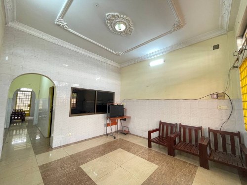 ទីតាំង ៖​ បន្ទប់រឺofficeសម្រាប់ជួលនៅម្ដុំផ្សារអូរឬស្សី