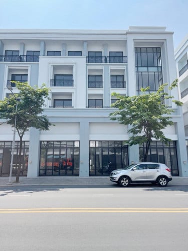 ផ្ទះអាជីវកម្ម សម្រាប់ជួល | Shop House for rent in Borey Chip Mong Landmark 271