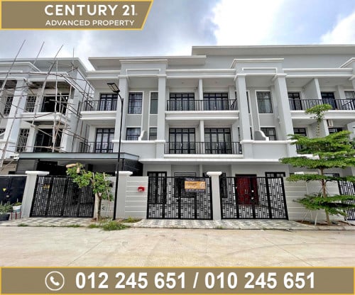 🏘 វីឡាកូនកាត់ (LA) ក្នុងបុរី Lucky One ត្រូវការលក់បន្ទាន់ខ្លាំង