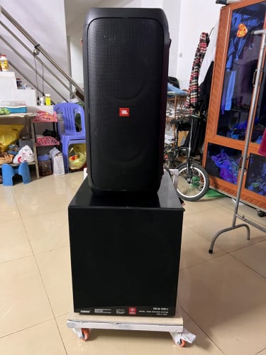 JBL 310 and SUB YAMAHA.