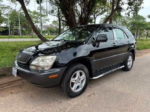 lexus rx300 ឆ្នាំ​ 99