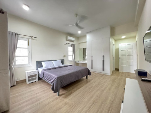 LUXURIOUS ONE BEDROOM FOR RENT-BKK1 🍀