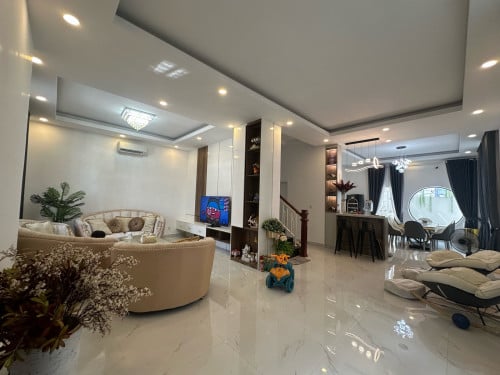 Single Villa for Rental 独栋别墅出租