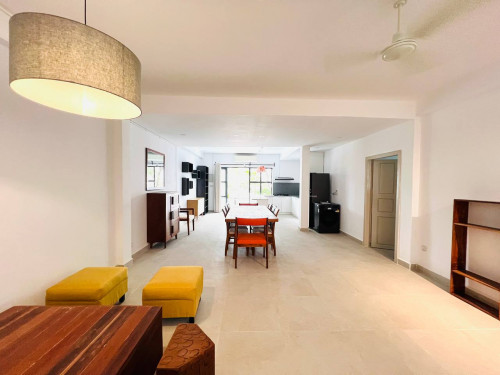VINTAGE FOUR BEDROOM FOR RENT-TONLE BASSAC 🍀