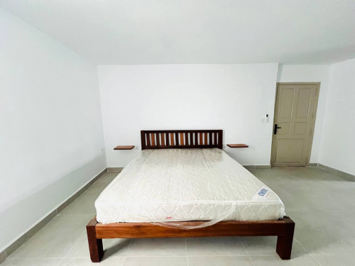 VINTAGE FOUR BEDROOM FOR RENT-TONLE BASSAC 🍀