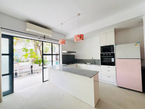 VINTAGE FOUR BEDROOM FOR RENT-TONLE BASSAC 🍀