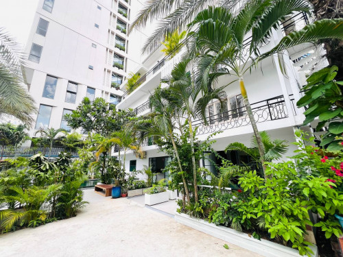VINTAGE FOUR BEDROOM FOR RENT-TONLE BASSAC 🍀