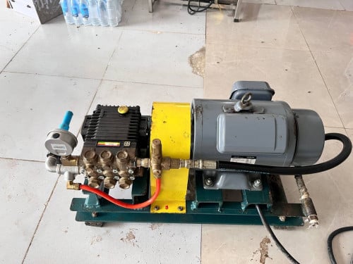 លក់ឈុតម៉ូទ័រលាងឡានម៉ូតូ