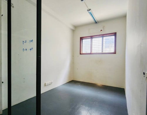Shophouse for Rent on Main Road, Tonle Basak