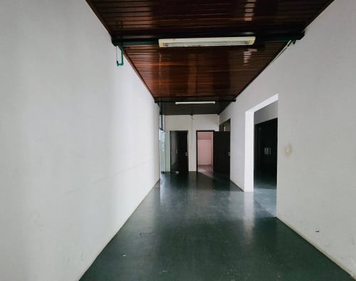 Shophouse for Rent on Main Road, Tonle Basak