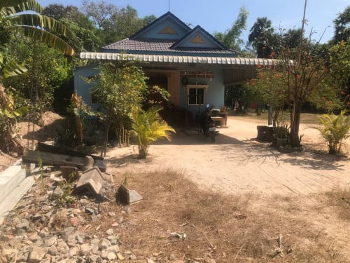๐ฆHouse Available for Urgent Sale at a Special Price (Negotiable).