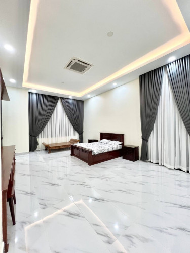 Modern 09 Bedrooms Villa For Rent Near Aeon Mall Sen Sok