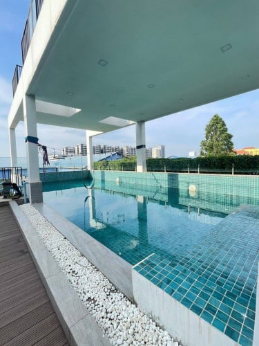 Spacious Villa 15 Bedrooms For Rent Close to airport international Phnom Penh