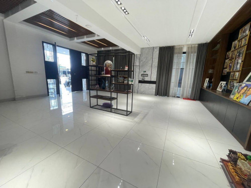 Spacious Villa 15 Bedrooms For Rent Close to airport international Phnom Penh