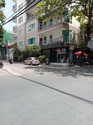 ដីលក់បន្ទាន់ ( 土地急售 ）