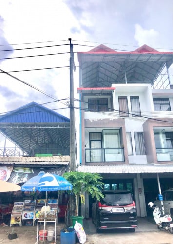 ផ្ទះប្រភេទអាជីវកម្មលក់ ក្រុងព្រះសីហនុ