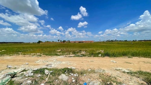 ដីលក់នៅជិតផ្លូវបេតុងឃ្មួញ