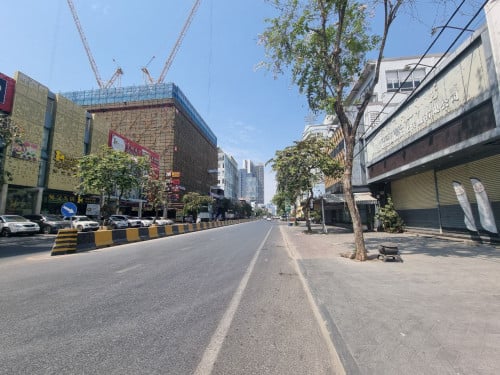 ដីកែងលក់ នៅបឹងកេងកង១ | Boeung Keng Kang 1 待售街角土地 | Corner Land For Sale in Boeung Keng Kang 1